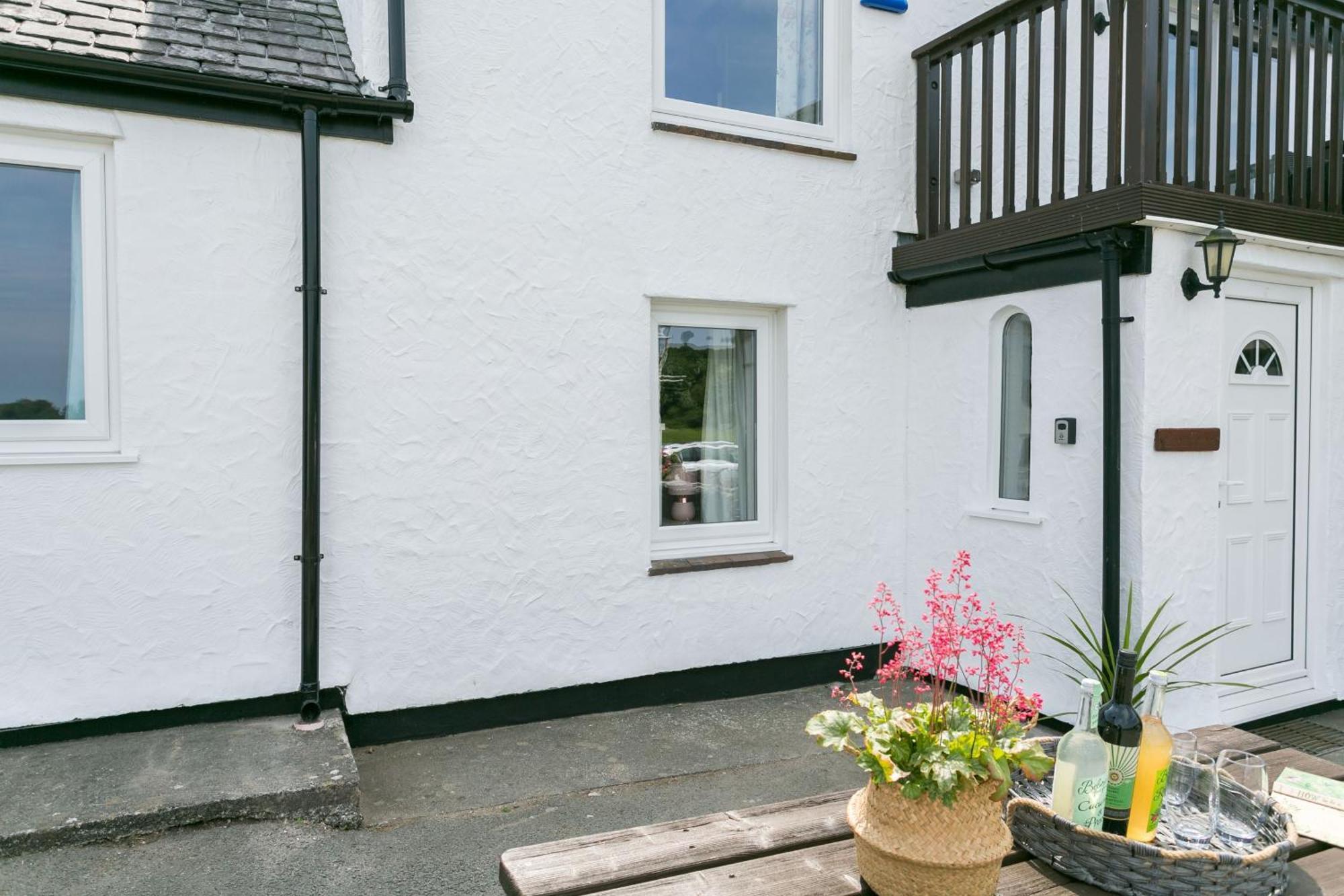 Dinas Cottage Benllech Exterior photo